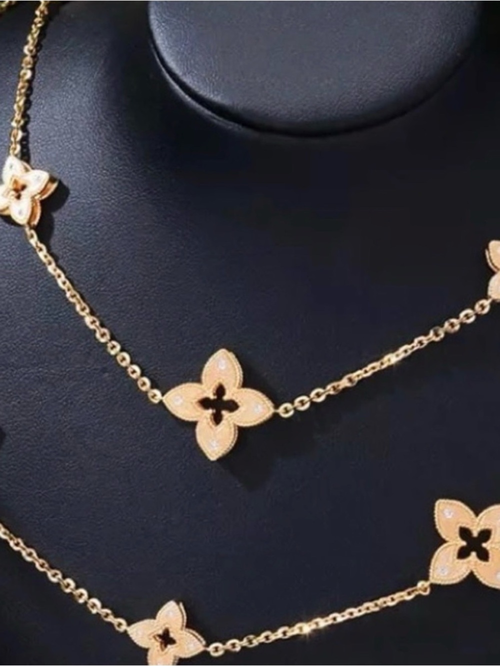 18k Venetian Station Necklace - Picture 2 of 9